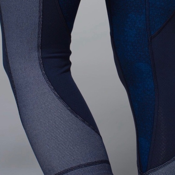 Lululemon Wunder Under Crop Sashiko size 6 RARE - Picture 2 of 6